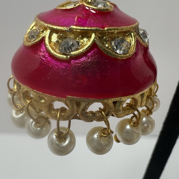 Traditional Indian Golden Minakari Jhumka Earrings Stones And Pearls (Pink) - Picture 4 of 6